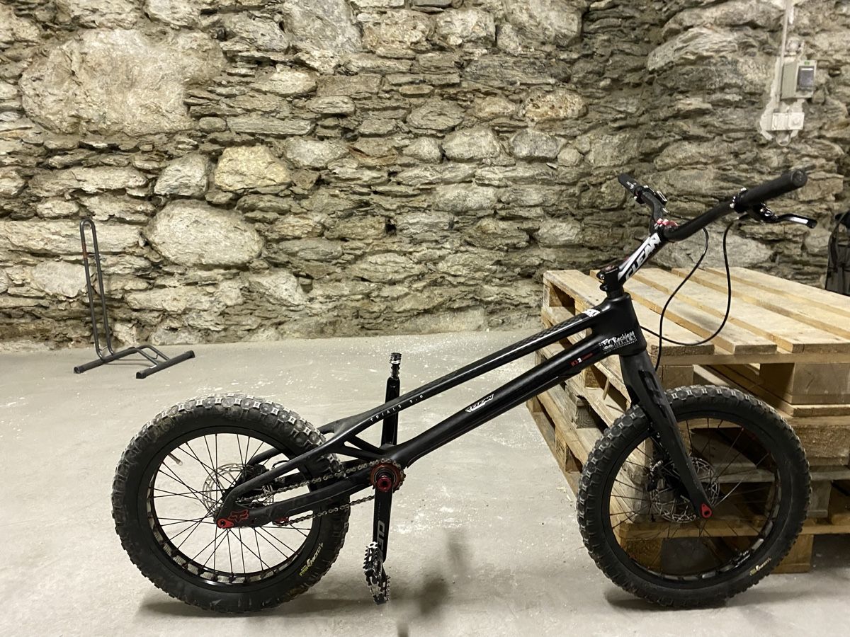 Biciclette: Trial Bike Clean k1.2 full carbon – Usato da Poschiavo venduto da flo_9nvg 1