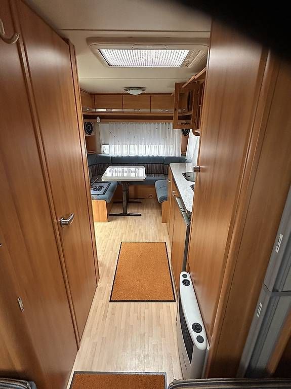 Veicoli da campeggio: Wohnwagen  – Usato da Ganterschwil venduto da CS-150 2