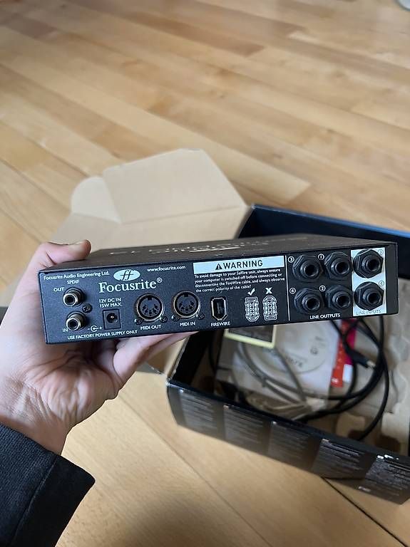 Attrezzatura per studi di registrazione: Focusrite Saffire PRO 14 – Usato da Luzern venduto da jasminlmusic 1