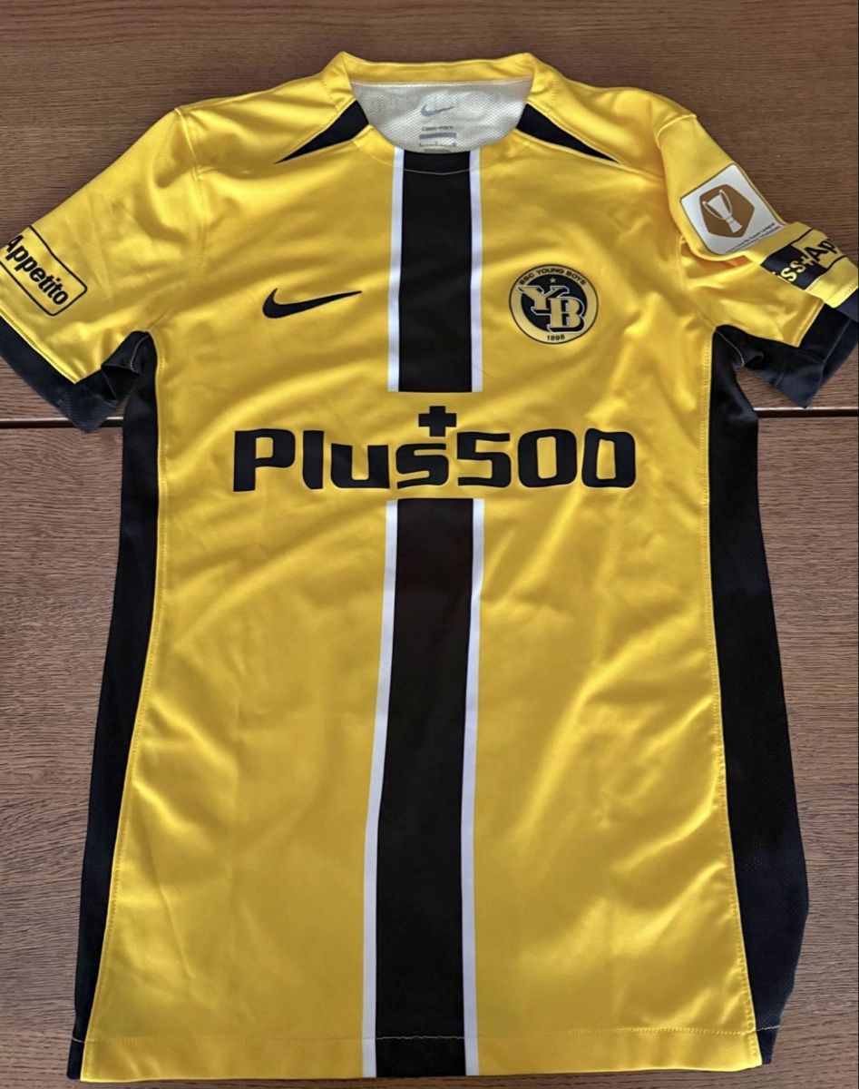 Canottiere & Pantaloni: BSC YB Trikot Ugrinic #7 – Usato da Basel venduto da kleinerprinz 1