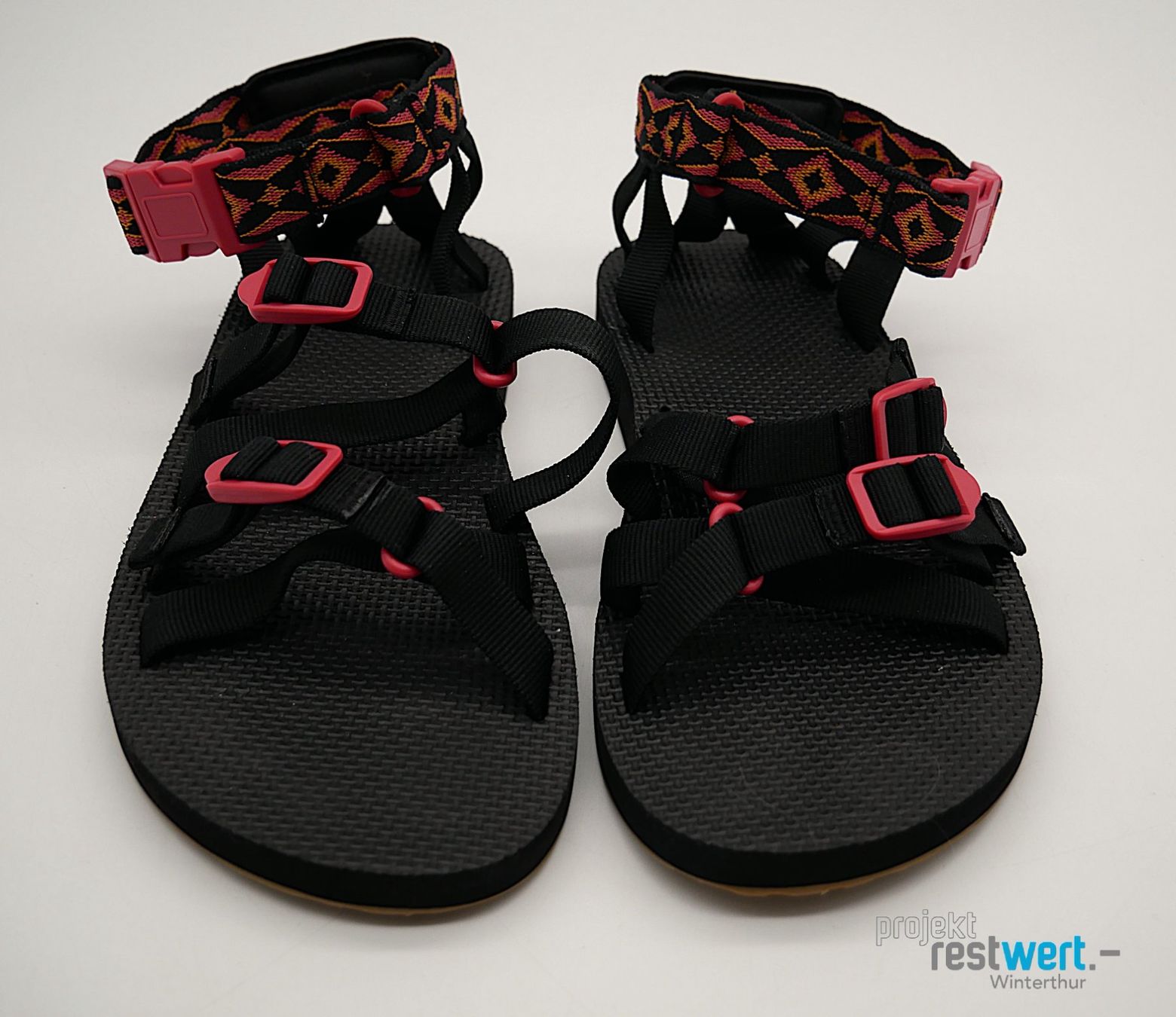 Teva Scarpe da uomo: TEVA Herren Sandalen (Gr. 40.5) – Nuovo (secondo la descrizione) da Winterthur venduto da Restwert_Winterthur