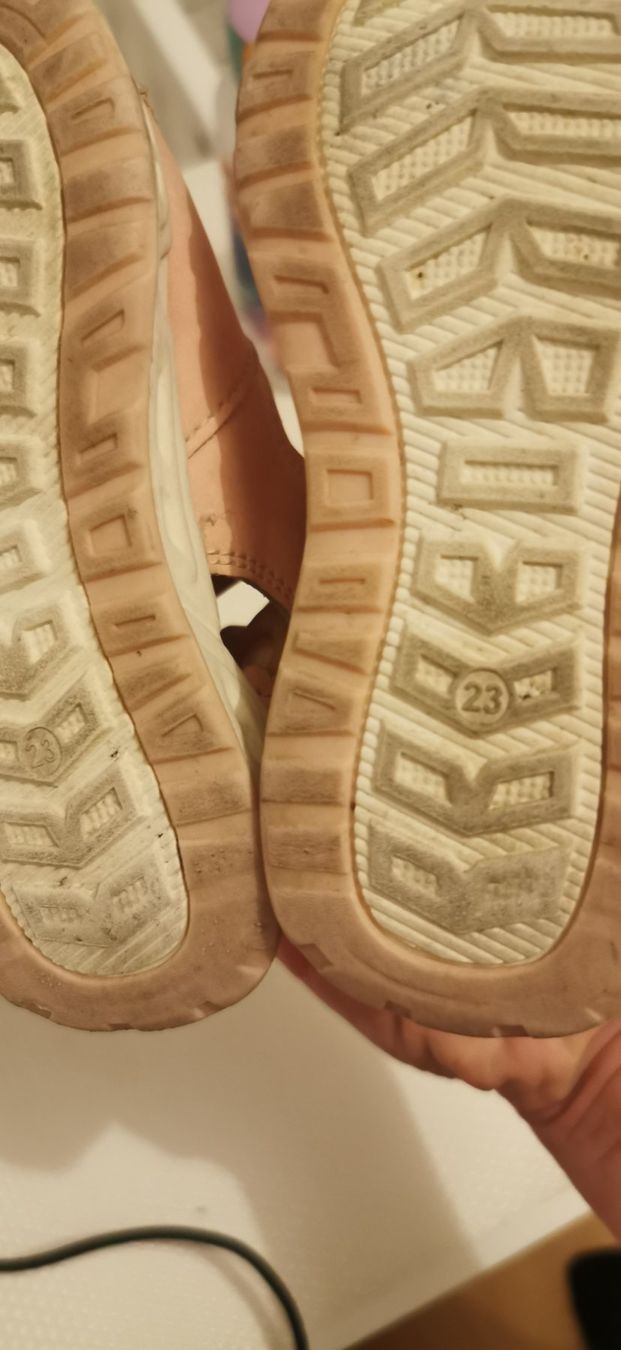 Chaussures filles: Sandalen Gr 23 – D'occasion à Winterthur par Katyakaterina 6