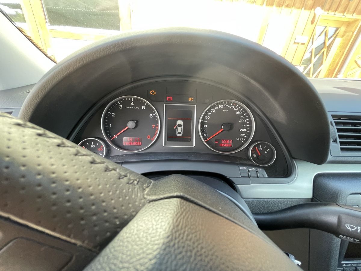 Audi Automobili: Audi A4 Avant, Kombi, Allrad,  – Usato da Birwinken venduto da cec_xy27 9
