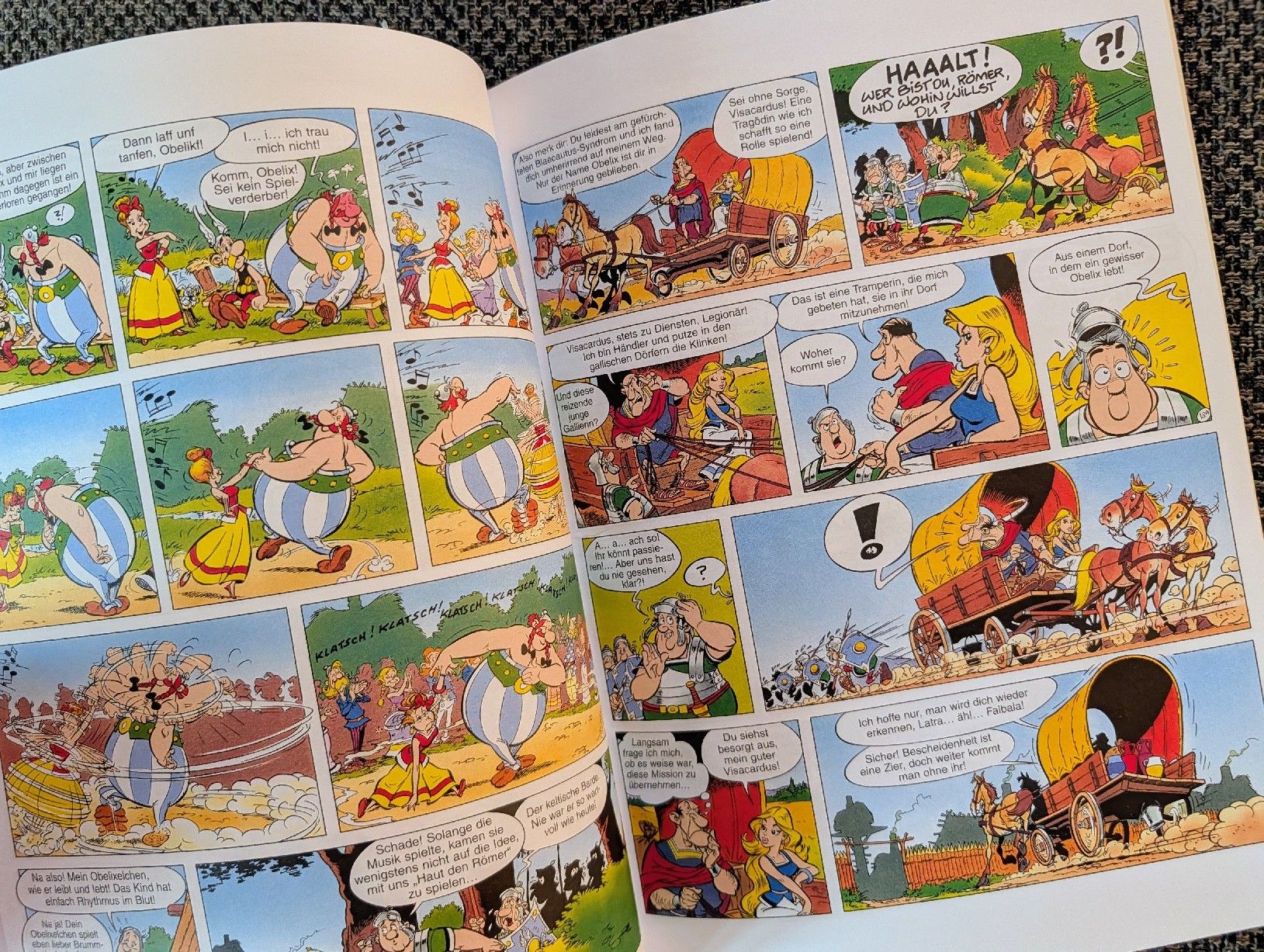 Fumetti: Asterix und Latraviata - Band 31 - 2001 Comic – Usato da Nänikon venduto da Haexli_70 2