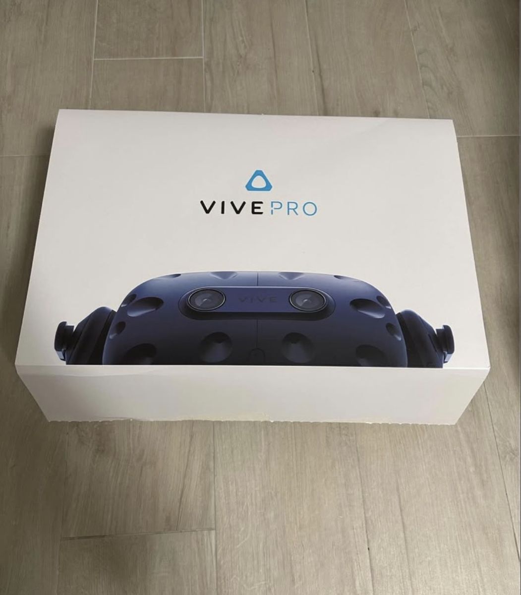 HTC Casco VR: HTC vive pro (VRheadset) (SteamVr) – Usato da Oron-le-Chàtel venduto da Olivia_Baumgartner 4