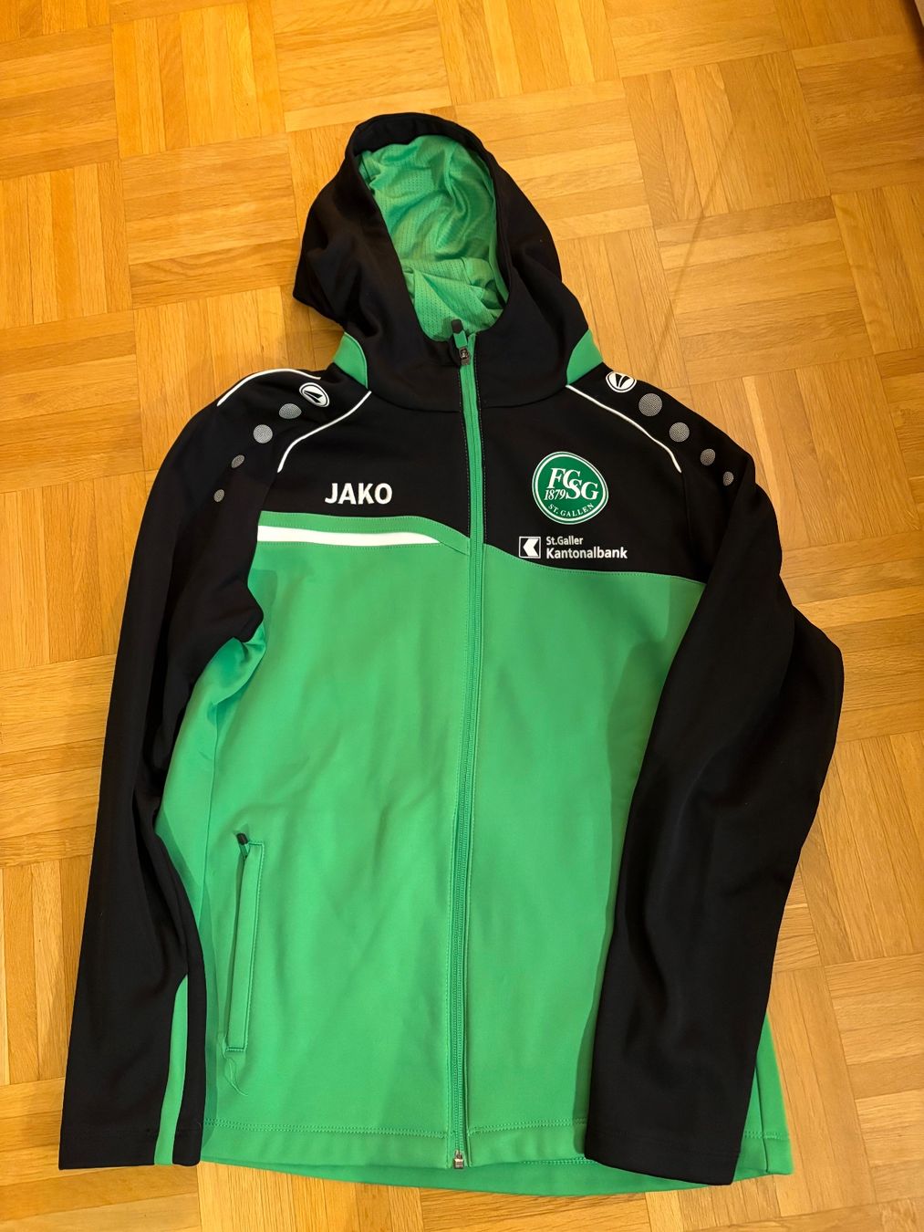 Jako Giacche: FCSG Damenjacke Gr 38 – Usato da Gossau SG venduto da Dobby1974