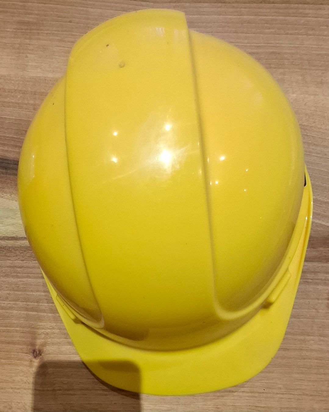 Gesichts- und Gehörschutz: Schutzhelm gelb Grösse neu – Gebraucht aus Lützelflüh-Goldb von holdrio011