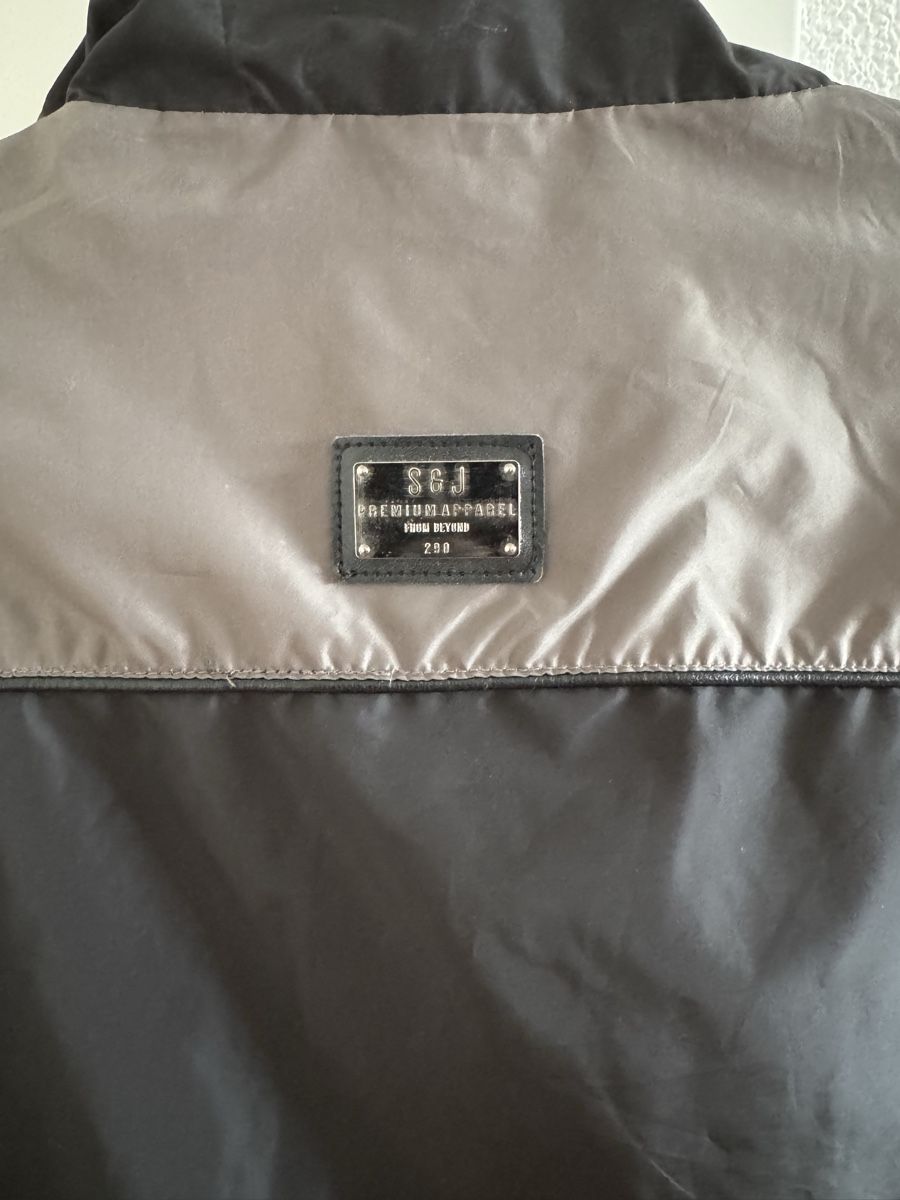 Giacche: Stylish S&J Premium Apparel Jacket - Perfect for Spring! – Usato da Zug venduto da pav_q5f7 3