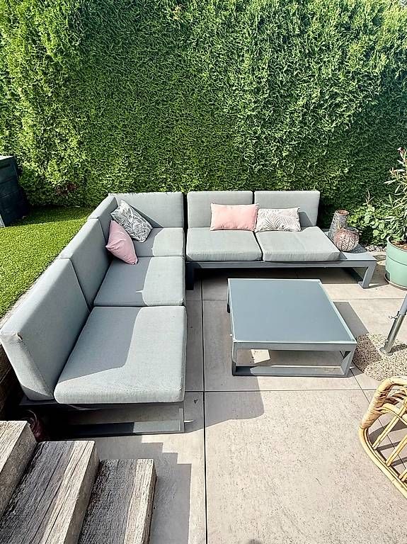 Divani: Canapé de jardin + table carrée JUMBO – Usato da Savagnier venduto da ben_dx9b 1