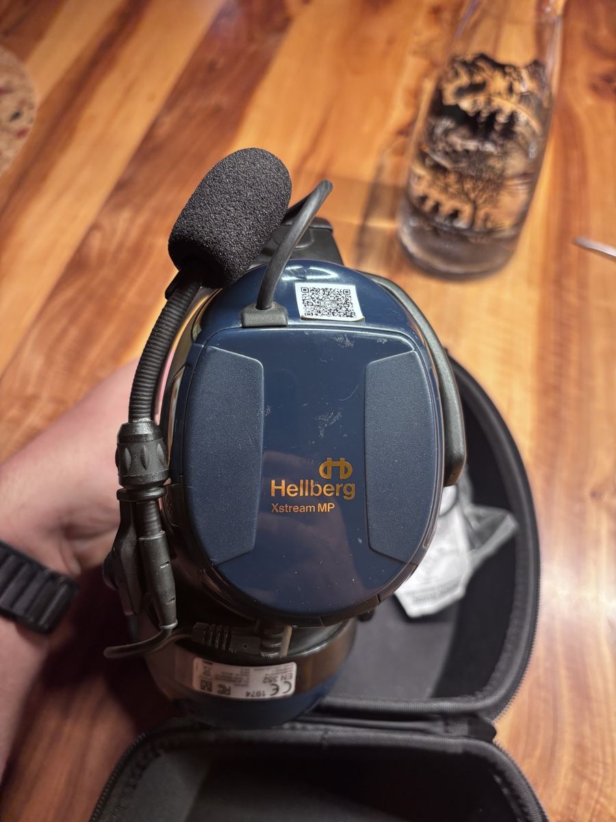 Cuffie: Hellberg XStream MP Gehörschutz Headset / Bluetooth – Usato da Sitterdorf venduto da volvo.edition 2