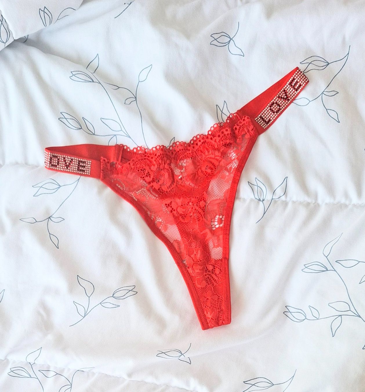 Altra biancheria intima: 1 schöner  Spitzen Tanga gr L – Nuovo (secondo la descrizione) da Reinach AG venduto da nicki024