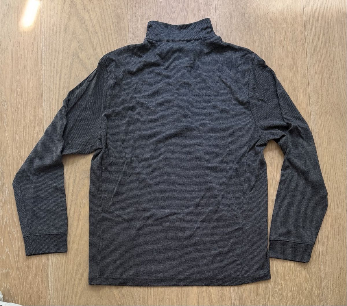 Pullover & Sweatshirts: Vineyard Vines Pullover dark grey – Gebraucht aus Zug von mbe_t5j2 1