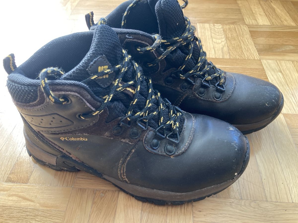 Columbia Scarpe per ragazzi: Wanderschuhe Gr. 34 Columbia – Usato da Zürich venduto da kiskinfam