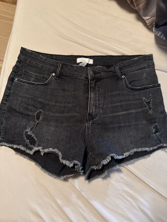 H&M Damen Shorts schwarz Grösse 42 guter Zustand