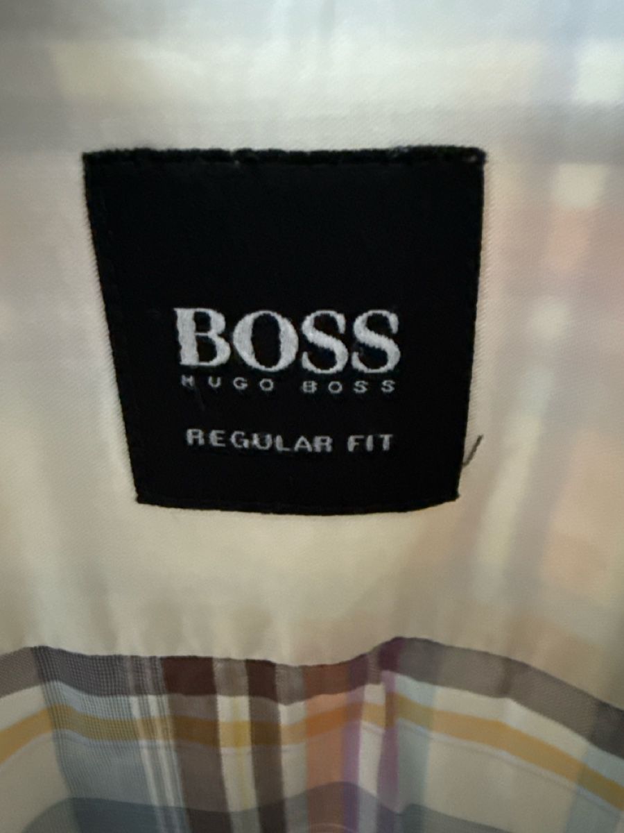 Hugo Boss Chemises: Hugo Boss Hemd – D'occasion à Lyss par Auhalia 1