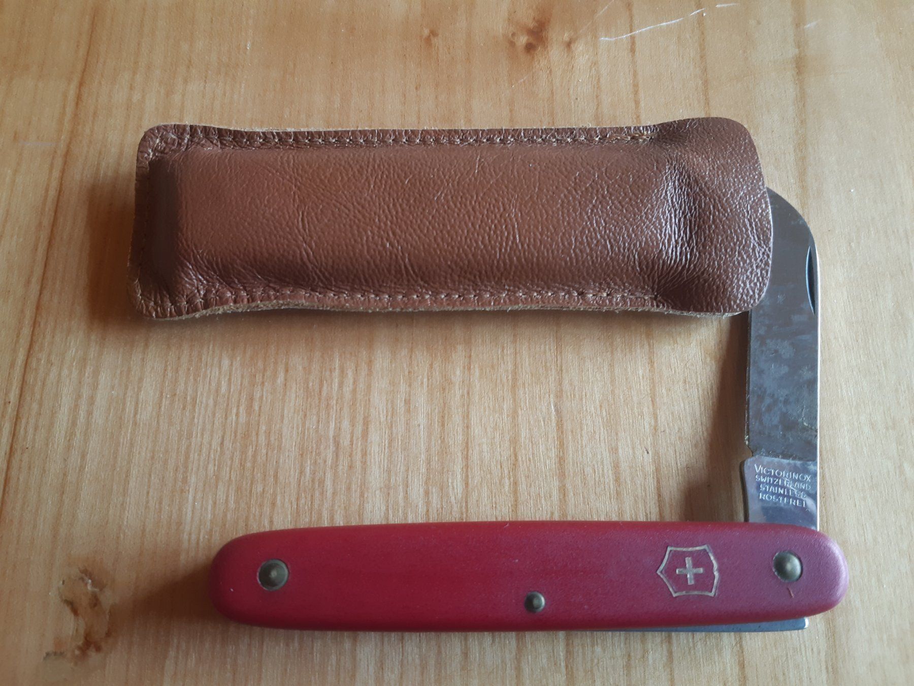 Victorinox Taschenmesser: Viktorinox – Gebraucht aus Grindelwald von carro5
