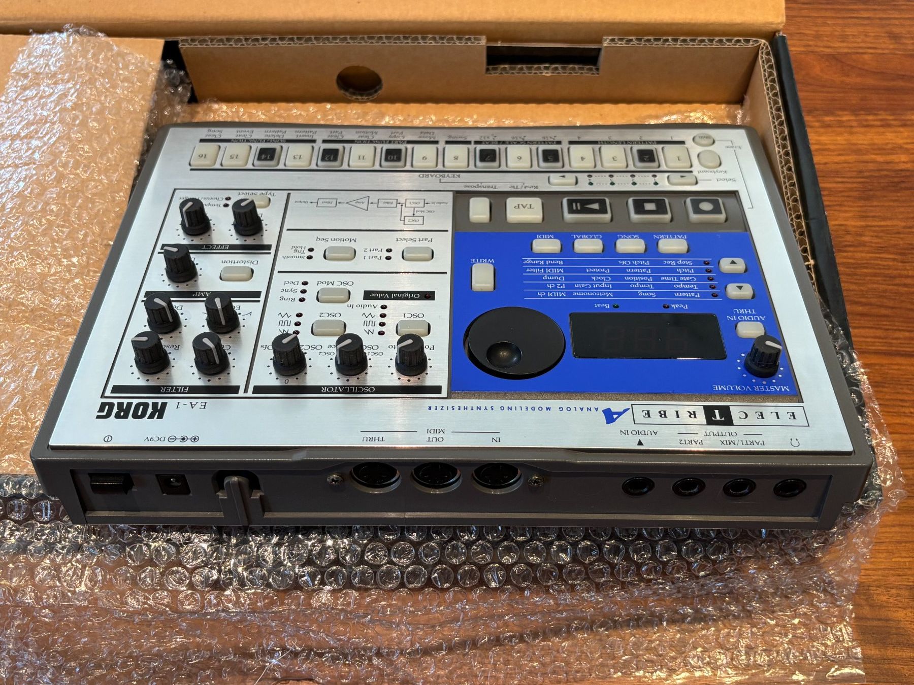 Korg Strumenti musicali: Analog Modeling Synthesizer Korg EA-1 Top – Usato da Nesselnbach venduto da ThirdHandVinyl 1