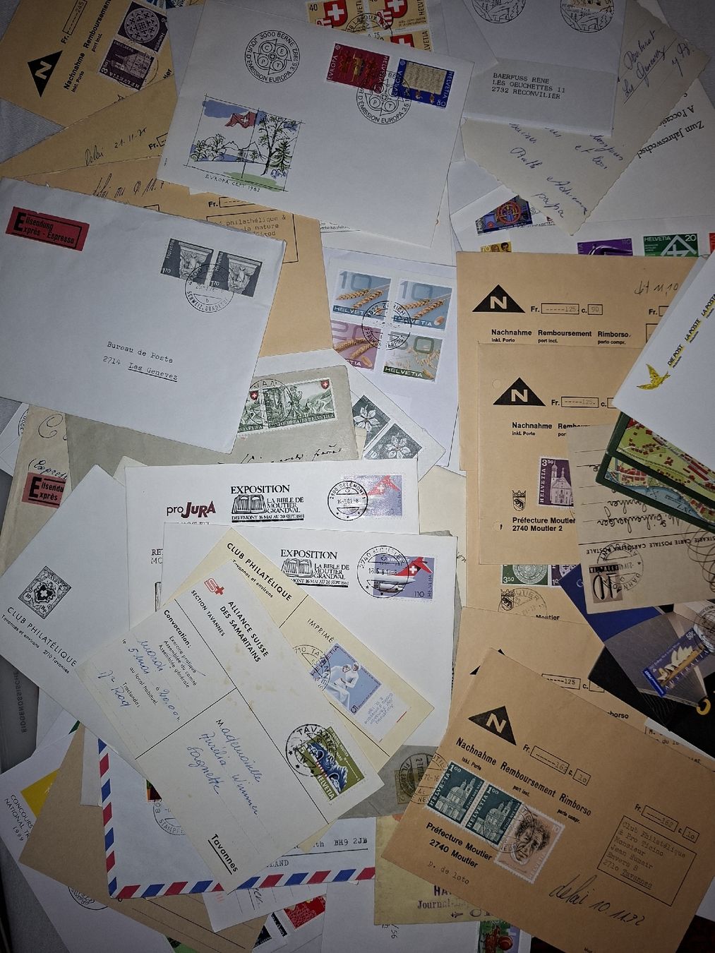 Tous les timbres: Schachtel Briefe / FDC / eca  – D'occasion à Balgach par SIMEON27 3