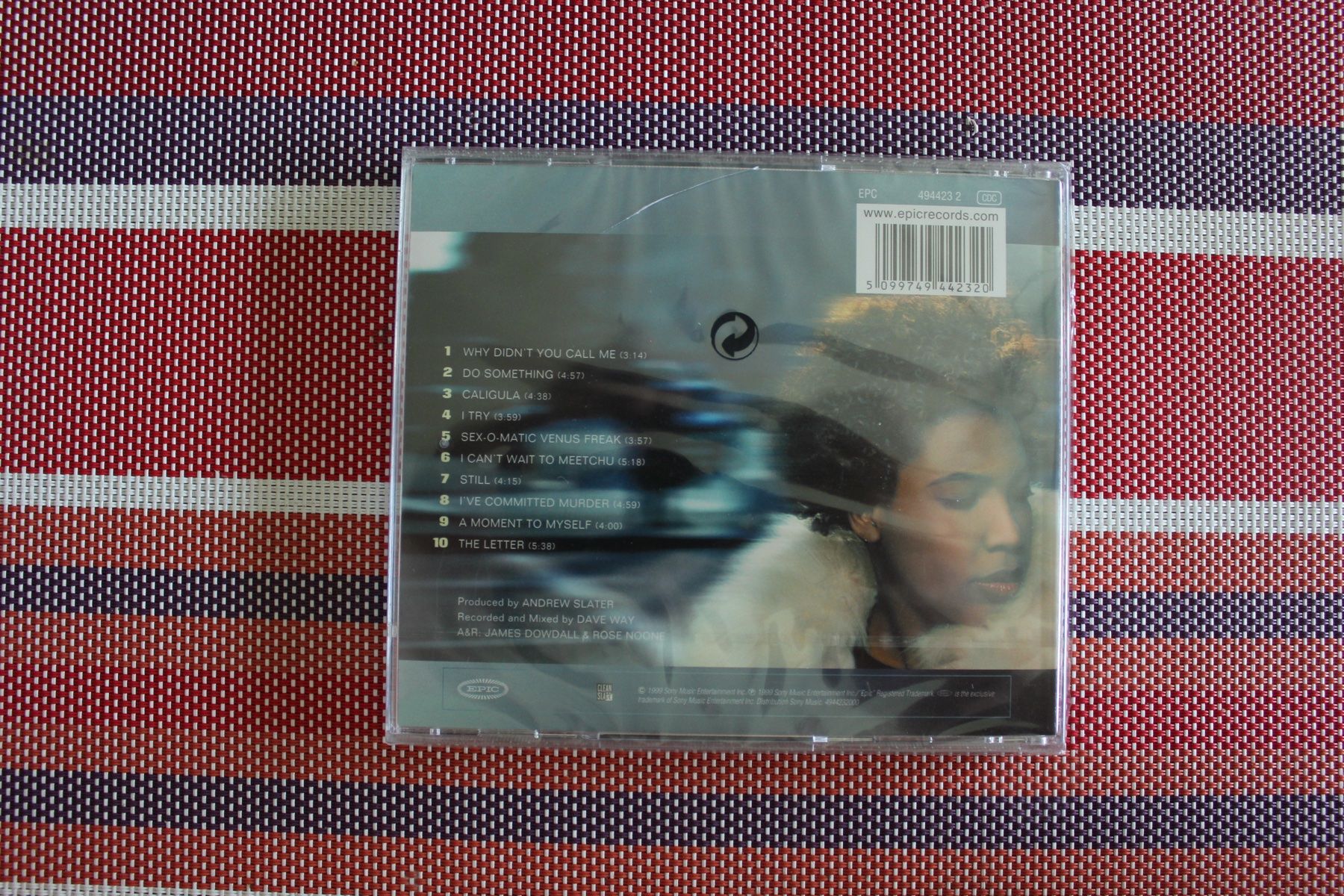 CD: On How Life Is - Macy Gray CD Epic NEU – Nuovo e nell'imballaggio originale da Geroldswil venduto da CD-Verkauf-2022 1