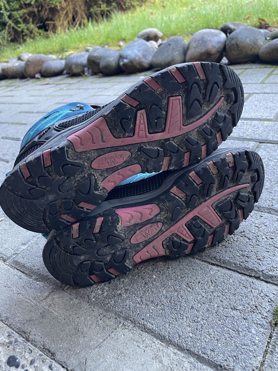 CMP Chaussures filles: Wanderschuhe / Trekkingschuhe CMP Gr. 37 – D'occasion à Kölliken par Michi180 3