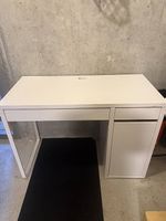 Ikea Schreibtisch 