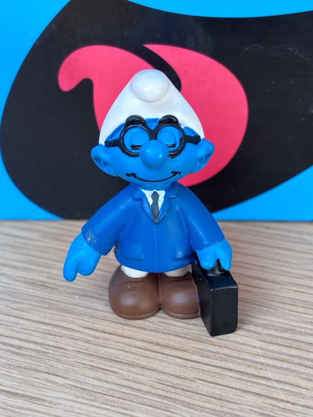 Schleich Figuren: Vertreter-Schlumpf mit Koffer – Gebraucht aus Lyss von Duckszone