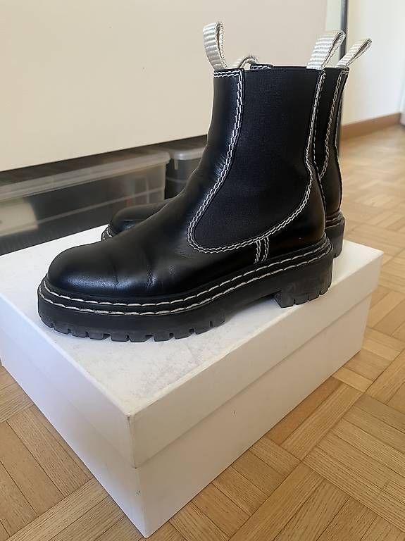 Scarpe da donna: Proenza Schuler Chelsea boots – Usato da Zürich venduto da rit_g825 1