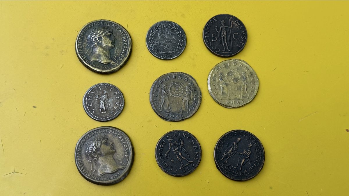 Tutti le monete: 9 römische Münzen schöne Repliken – Usato da Riedholz venduto da Frettchen63