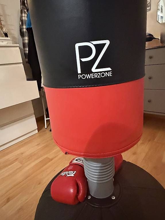 Sacchi da boxe: Standboxsack von Powerzone – Usato da Hochfelden venduto da medical 1