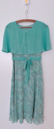 Ganz neu! Kleid Sommerkleid mit Cape türkis elegant bequem