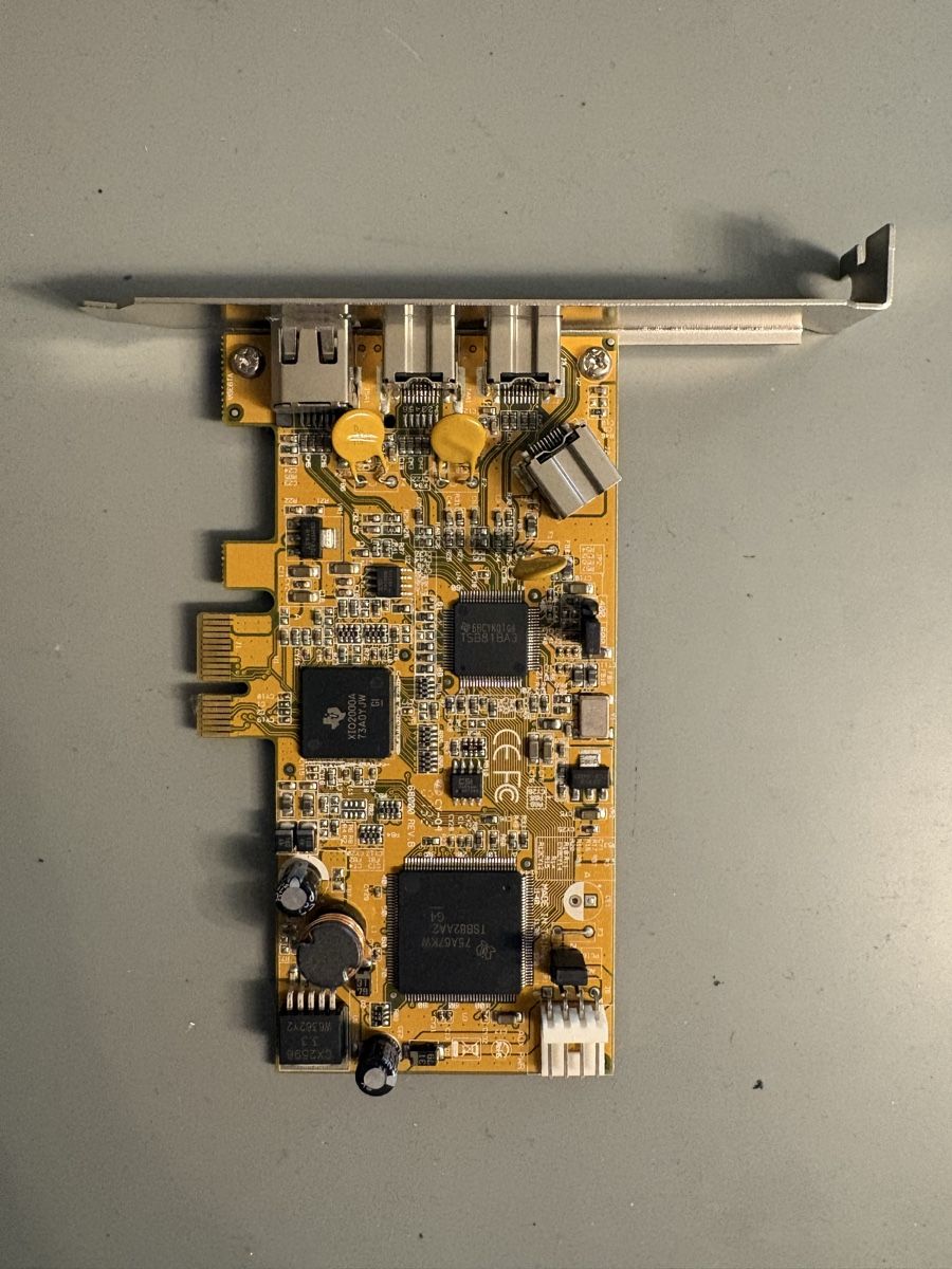 Unità & Adattatore: Firewire 800 und 400 PCIe-Karte – Usato da Horgen venduto da rrtt