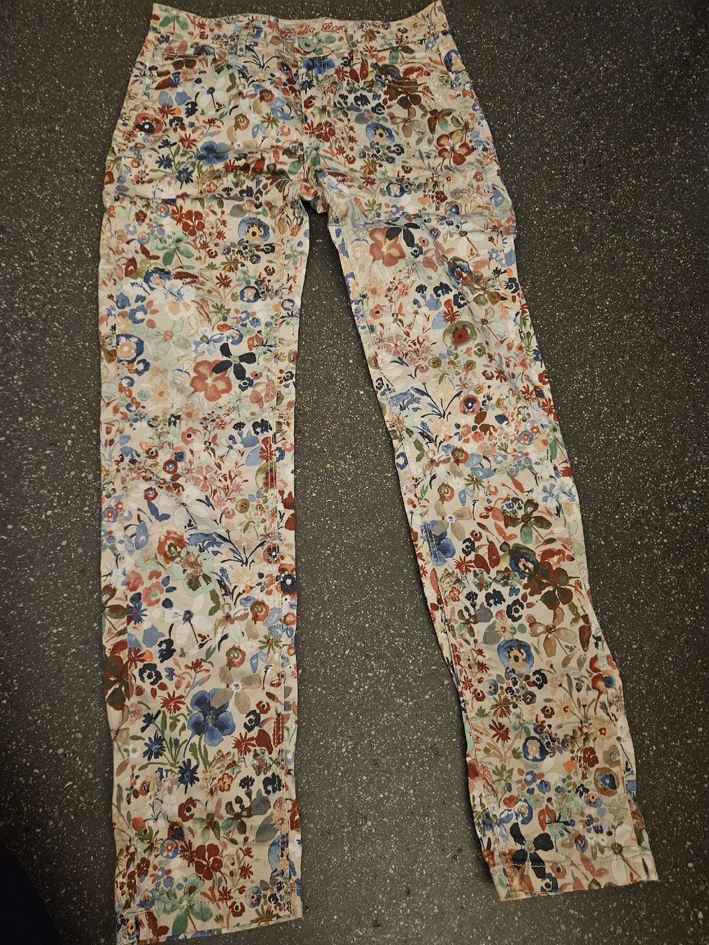 Raffaello Rossi Pantaloni: Raffaello Rossi Hose Blumen Muster Gr 34  – Nuovo (secondo la descrizione) da Anwil venduto da tamoos