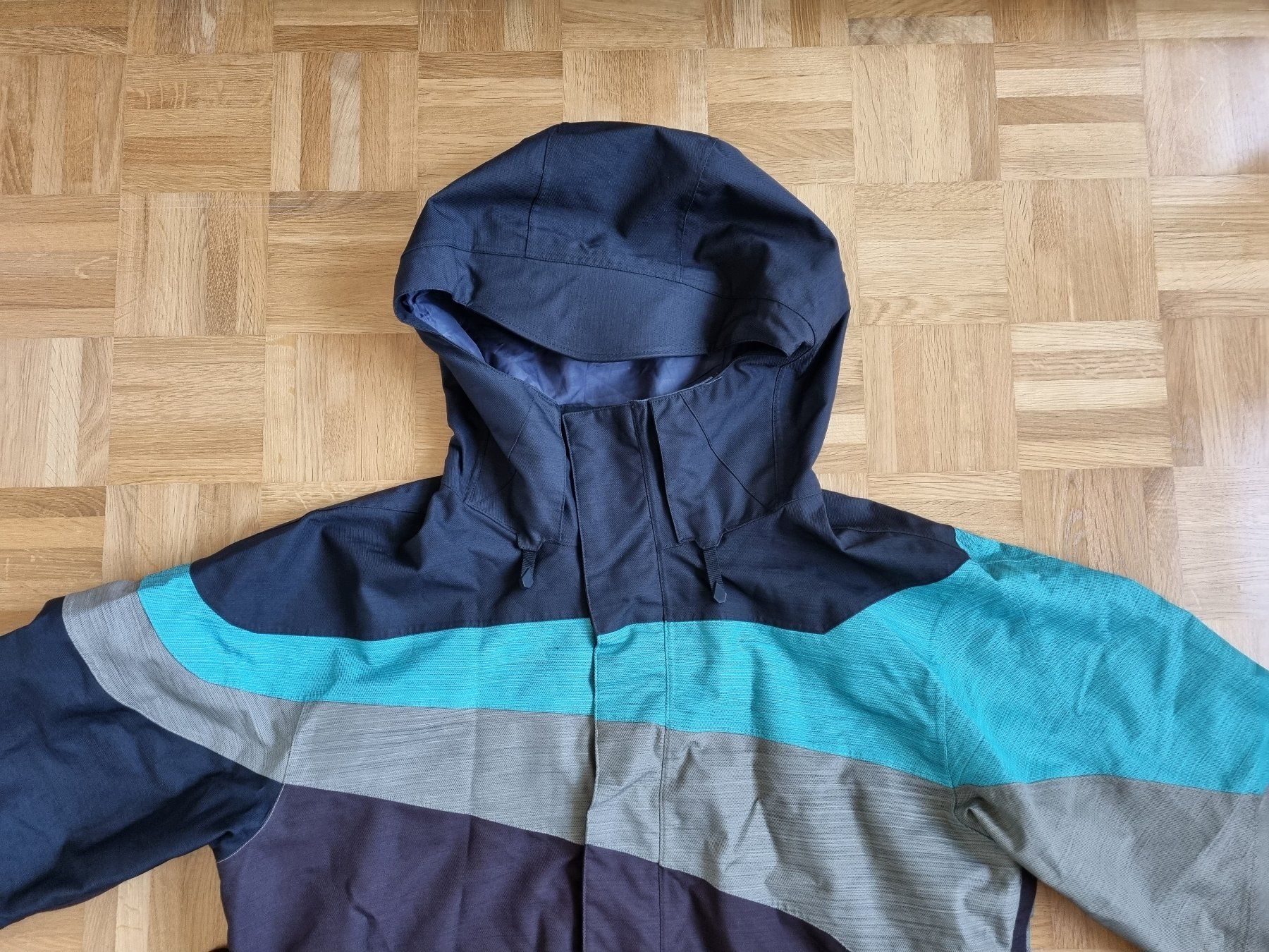 Volcom Giacche: Volcom Herren-Snowboardjacke, Grösse L – Usato da Schliern b. Köniz venduto da hirondelle276 1