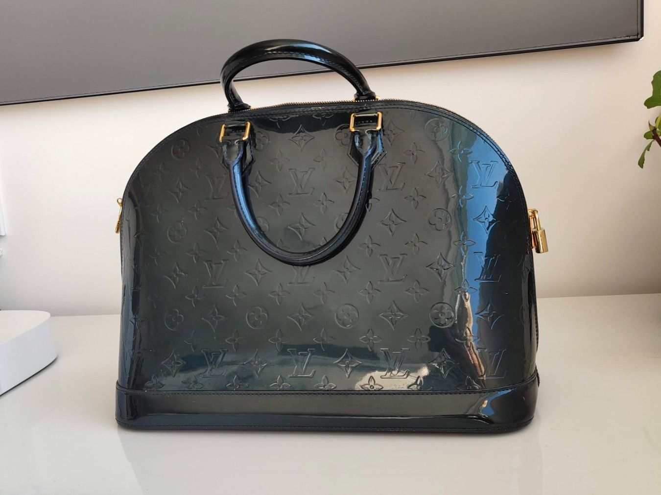 Louis Vuitton Borse da donna: Louis Vuitton Alma GM petrol / blau – Usato da Meilen venduto da Aphrodite87 2