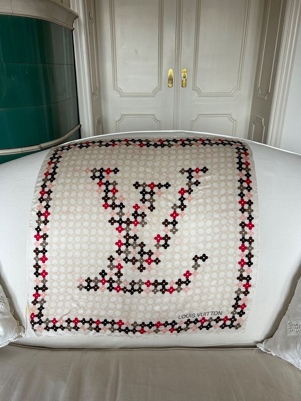 Foulard & Sciarpe: Louis Vuitton Silk Scarf – Usato da Zollikon venduto da getridofitnow 3