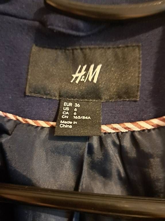 H&M Giacche: Dunkelblauer Baumwoll-Blazer in Grösse S – Usato da Schmerikon venduto da Nicole0120 1