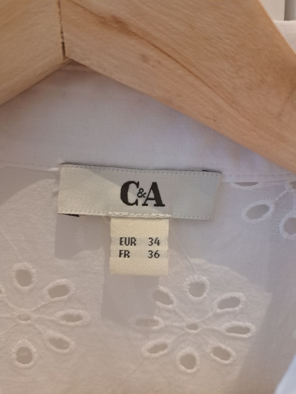 C&A Blusen: Lochlbluse neu Gr 34  – Neu (gemäss Beschreibung) aus Neuenkirch von satonoel 2