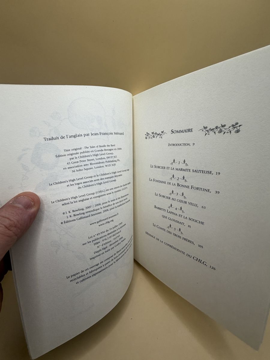 Libri: Les Contes de Beedle le Barde - Harry Potter – Usato da Genève venduto da sho_67qj 6