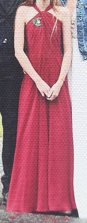 Robes et jupes: Rotes Kleid ca. Grösse 152 – D'occasion à Bürglen UR par iigelti 1