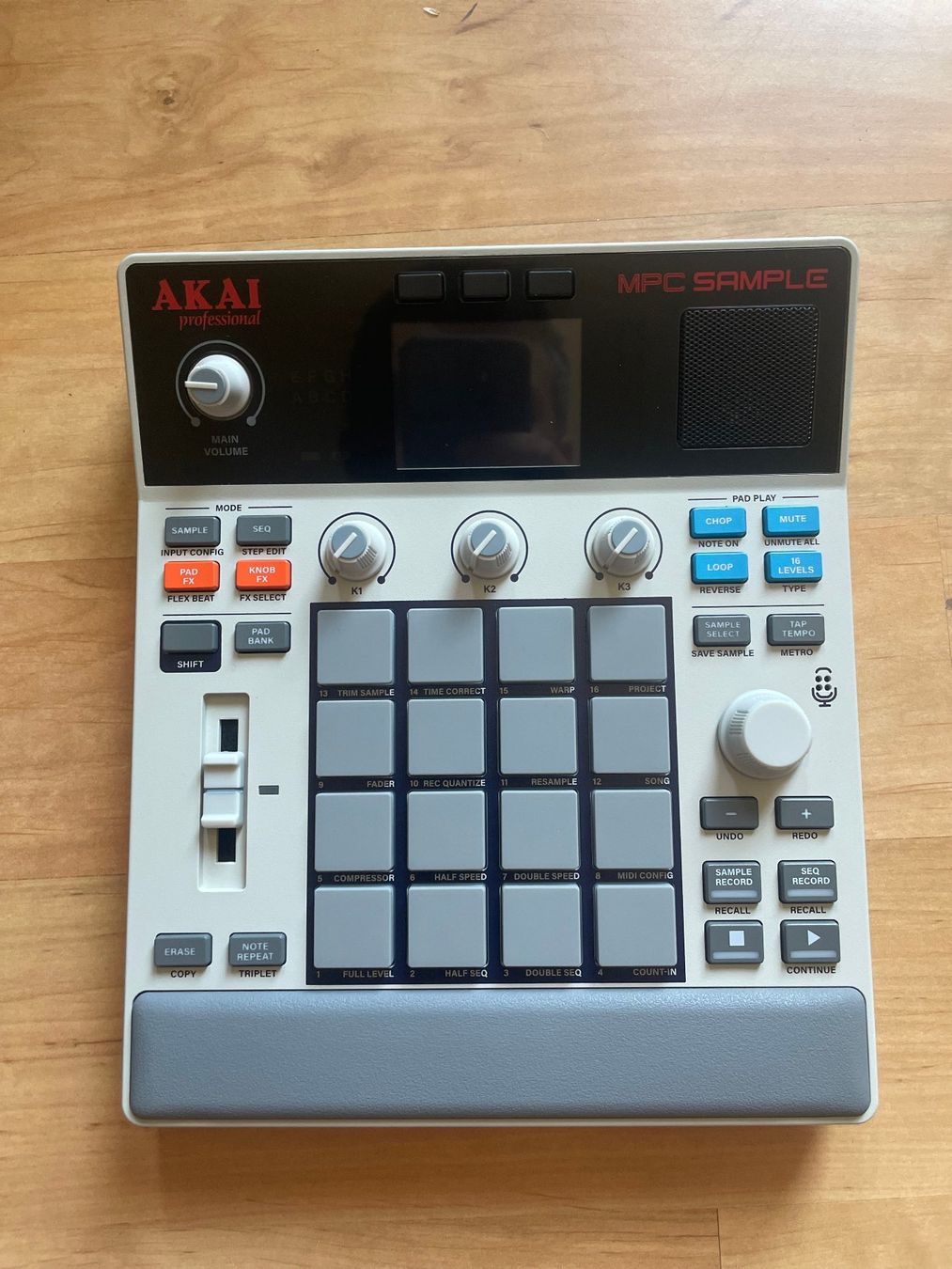 Akai Instruments de musique: Akai MPC Sample (as NEW!) – Neuf (Voir description) à Villars-sur-Glâne par alessio.barras 2