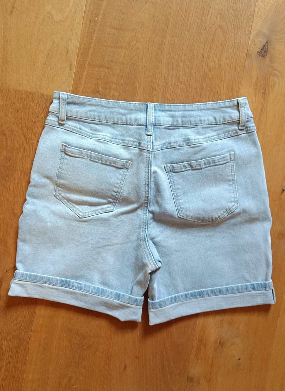 Jeans: Jeansshorts hellblau – Neuf (Voir description) à Elsau par lod_7hln 1