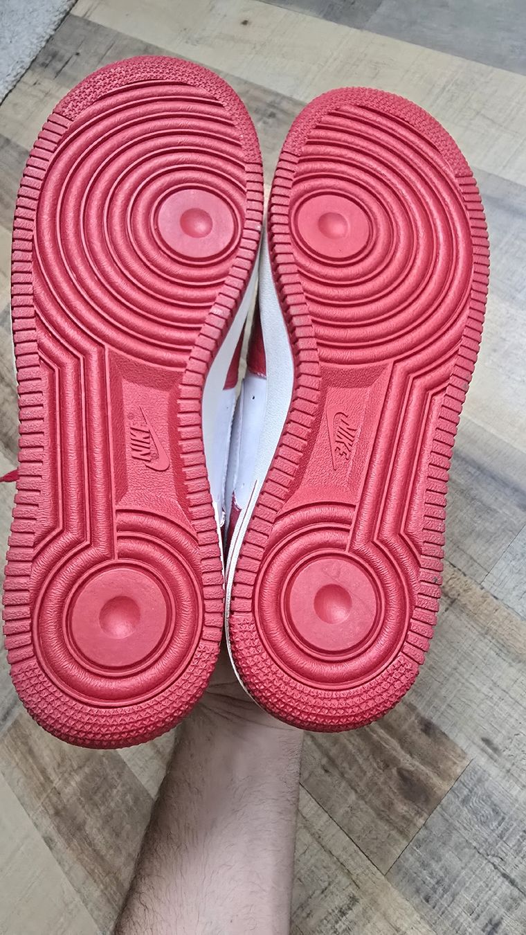 Nike Scarpe da uomo: Nike Airforce 1, EU 45 Red – Nuovo (secondo la descrizione) da Oeschgen venduto da drb_p57r 6