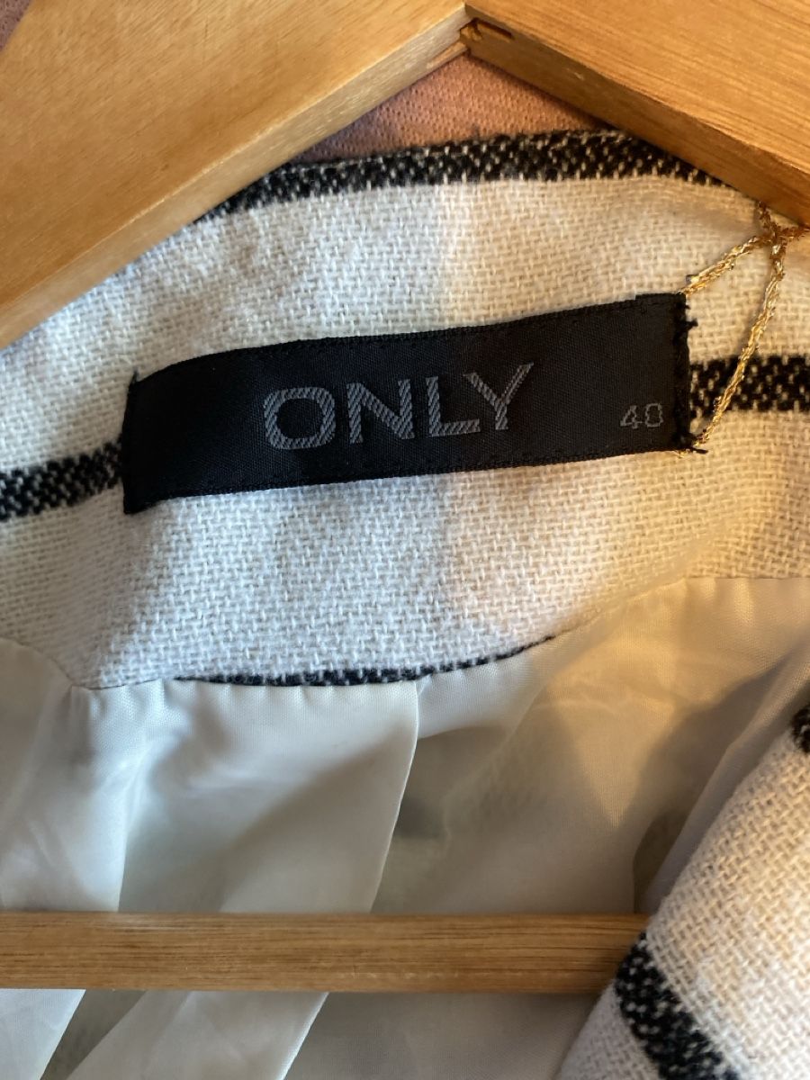 Only Giacche: ONLY Blazer gestreift Grösse 40 – Usato da Alpnach Dorf venduto da melbb 2