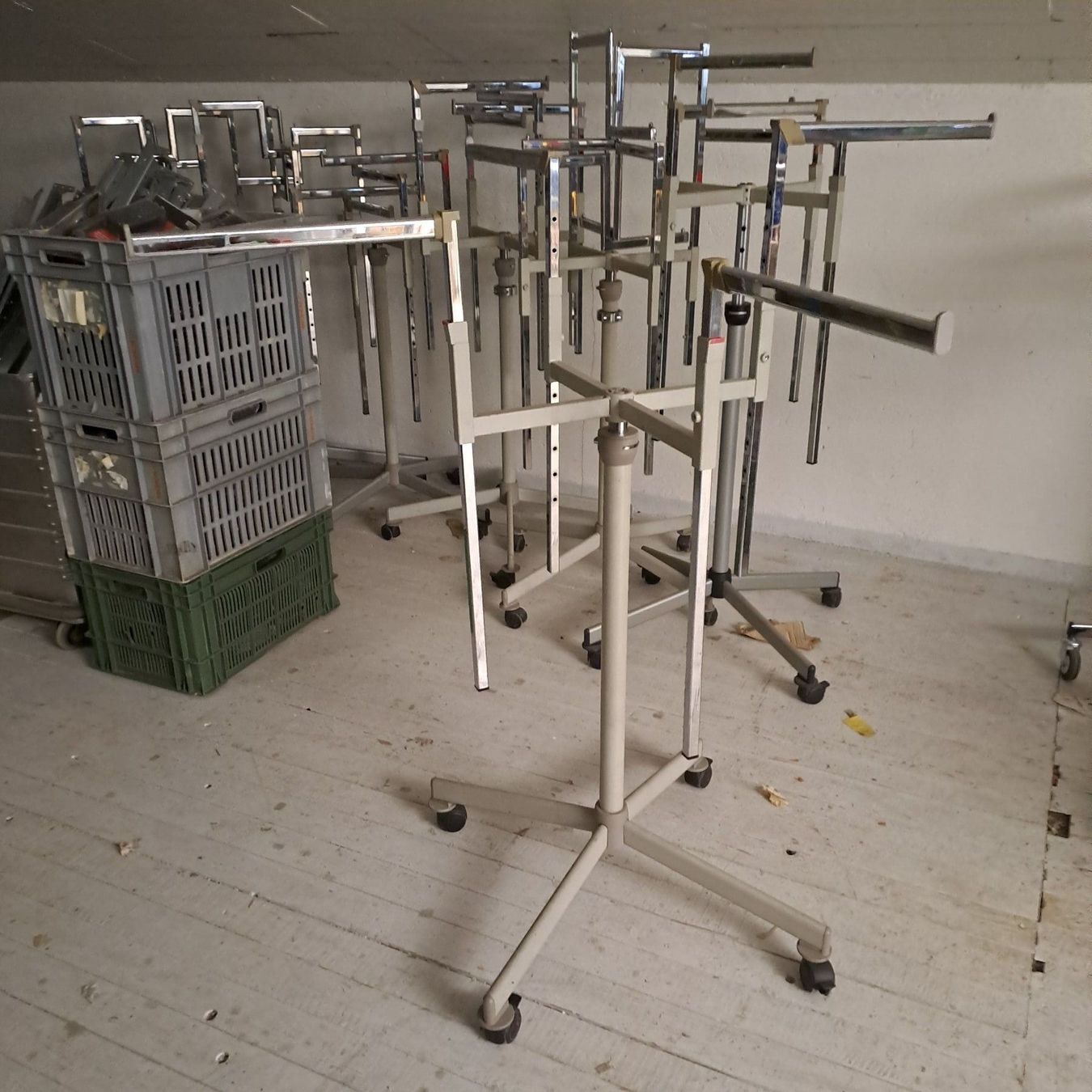 Guardaroba: Restposten Kleider Ständer – Usato da Stetten AG venduto da 48221948 1