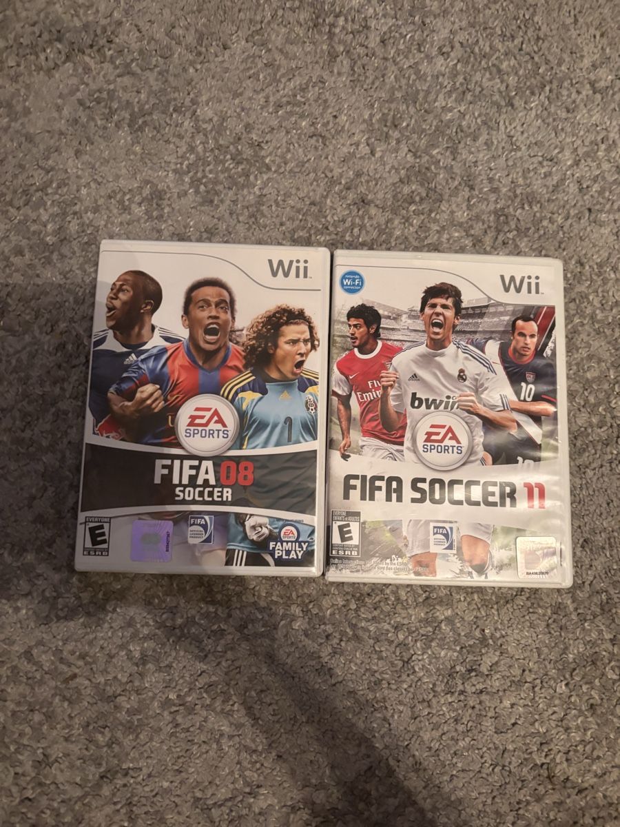 Fifa Sammelbilder & Trading cards: Wii FIFA Soccer 08 & 11 Game Bundle no disc – Gebraucht aus Ascona von ElfieLove