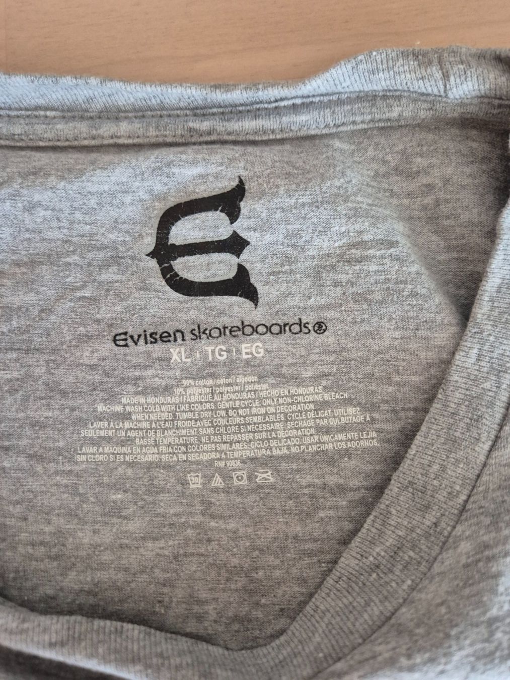 T-shirt: Evisen Skateboards T-Shirt – Usato da Trogen venduto da Monk3yWear 2