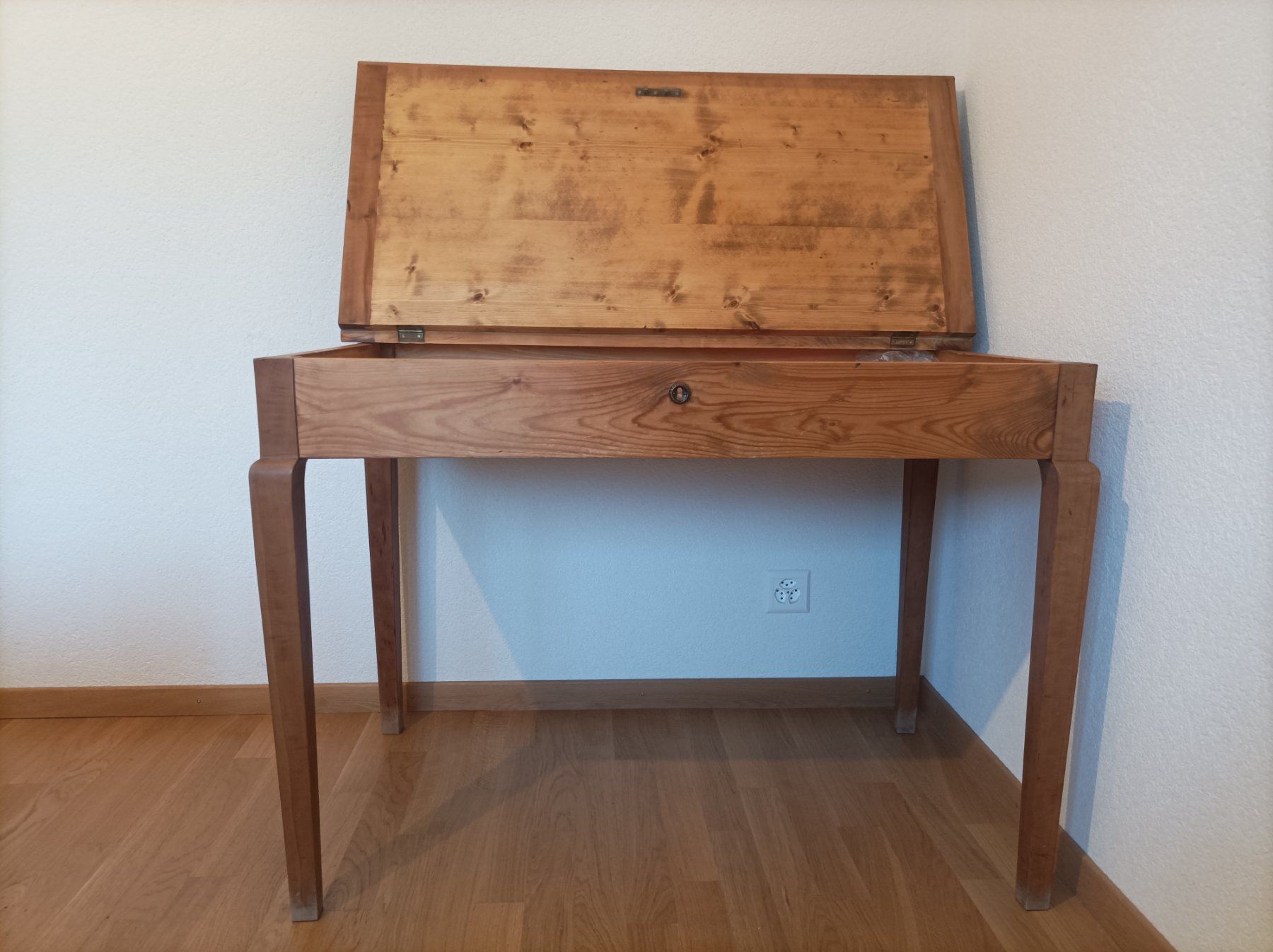 Scrivanie: Bureau en bois – Usato da Lausanne venduto da hdo_d2mm 1