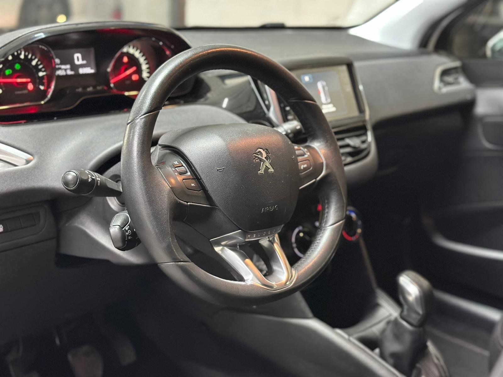 Peugeot Autos: PEUGEOT 208 1.2 VTI Access – D'occasion à Aclens par sobacopeludo 5