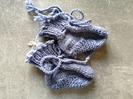 Babyfinkli handgestrickt, Fusslänge: 11cm