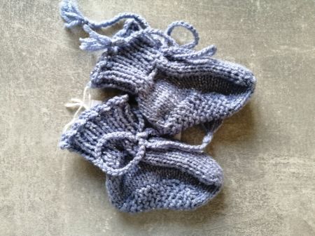 Babyfinkli handgestrickt, Fusslänge: 11cm